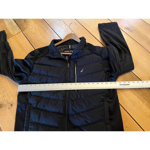 Nautica womens puffer winter jacket. water/wind resistant.active stretch. Medium - Picture 7 of 8